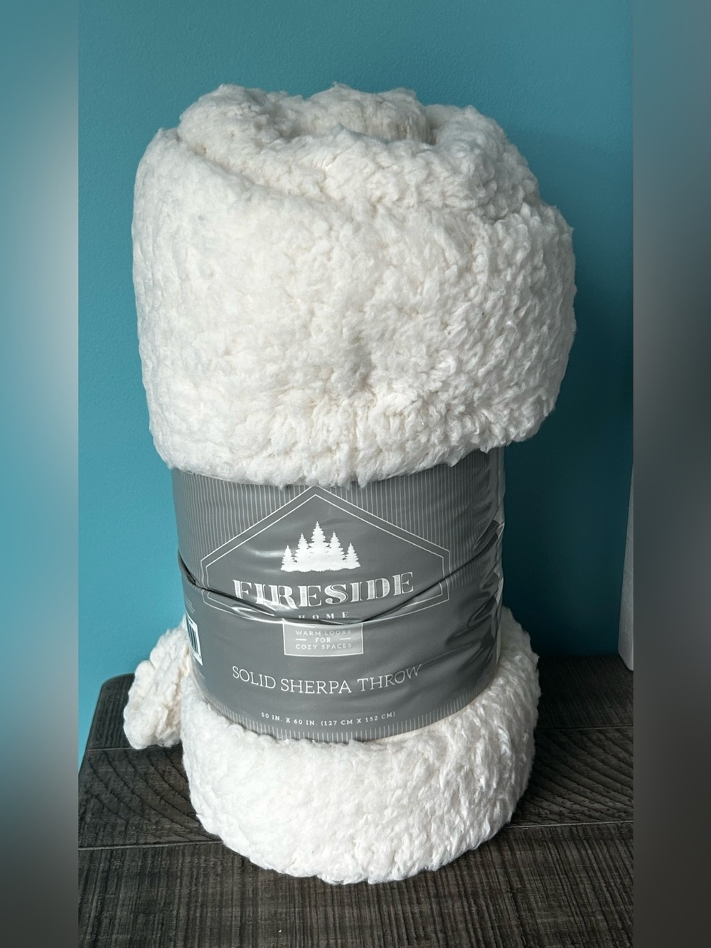 NWT Fireside Home Ivory Sherpa Throw Blanket 50x60 Ultra Soft Plush Cozy